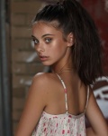 Meika Woollard 7BdyQENx_t