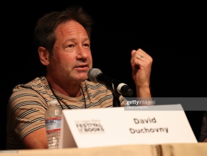 2022/04/23 - David attends the Los Angeles Times Festival of Books RJGpmdrf_t