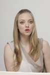 Amanda Seyfried - Page 3 IXSDOfEw_t